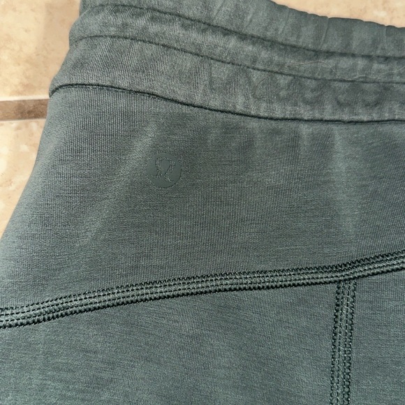 Lululemon High Rise Softstreme Pant - Picture 12 of 15